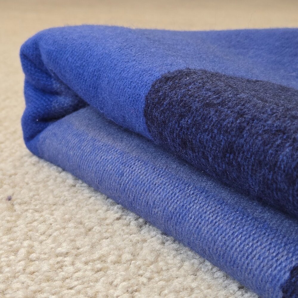 {{{THICK}}} Cashmere Woven Wrap From Florence Italy Luxury - Picture 15 of 16